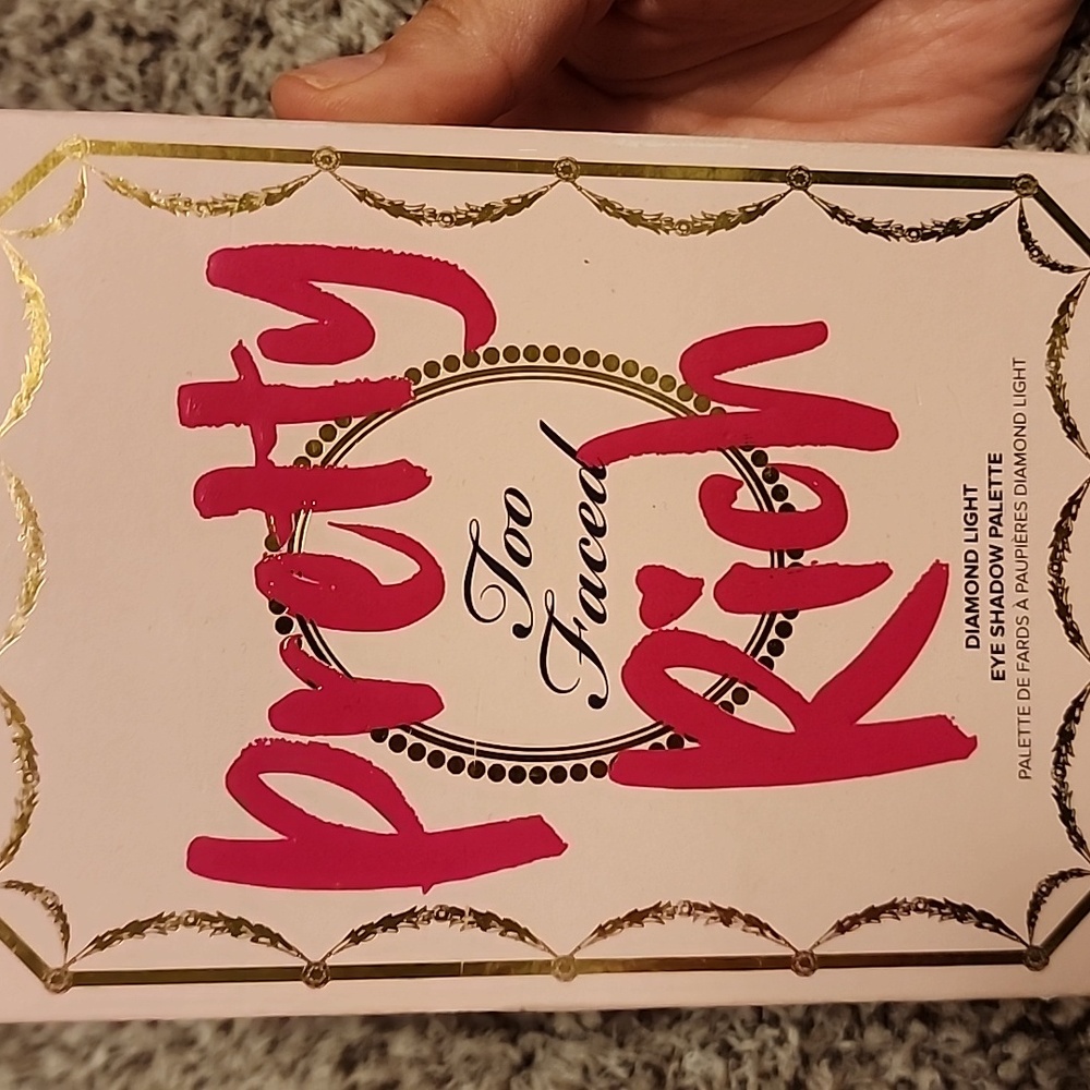 New Pretty Rich Too Faced palette